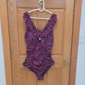 Torrid Pink and Black Leopard Print Swimsuit, Size 4X NWOT